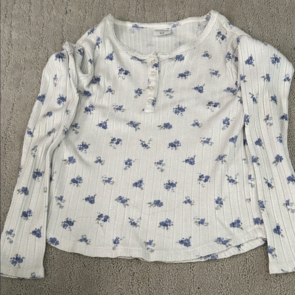 abercrombie kids White Long-Sleeve Floral Henley